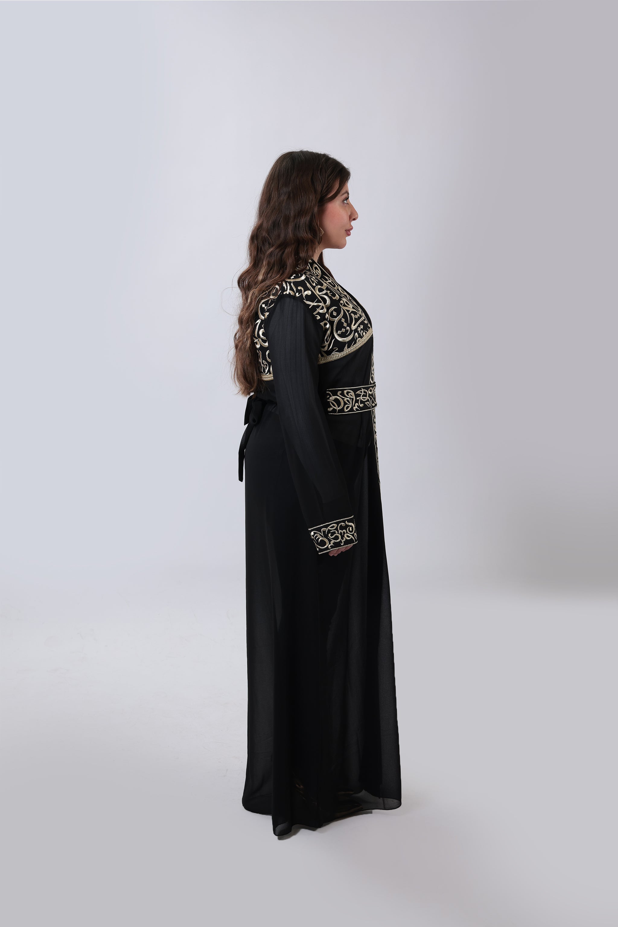 Wallada — Arabic Calligraphy Tatreez Abaya | Black