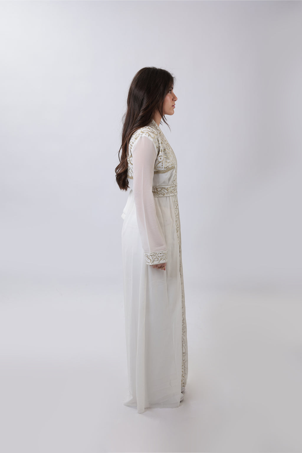 Wallada — Arabic Calligraphy Tatreez Abaya | White