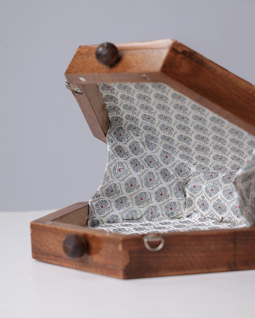 Sukayna I — Damascus Mosaic Wood & Seashell Handbag